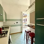 Daire Balconcini Vista Torri - Comfort Nel Centro Storico