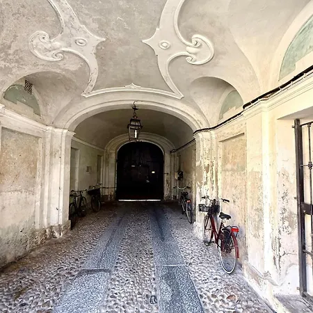 Balconcini Vista Torri - Comfort Nel Centro Storico *