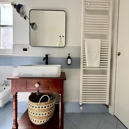 Balconcini Vista Torri - Comfort Nel Centro Storico * Savigliano